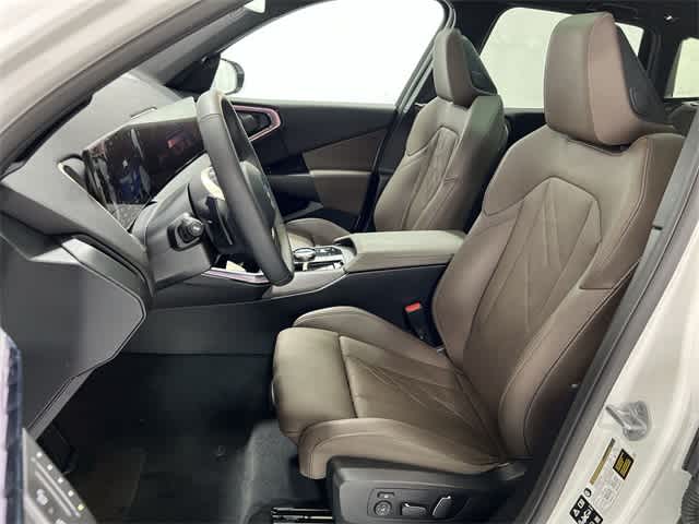 Thumbnail: 2025 BMW X3 - 21