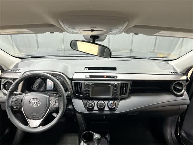 Thumbnail: 2017 Toyota RAV4 - 21