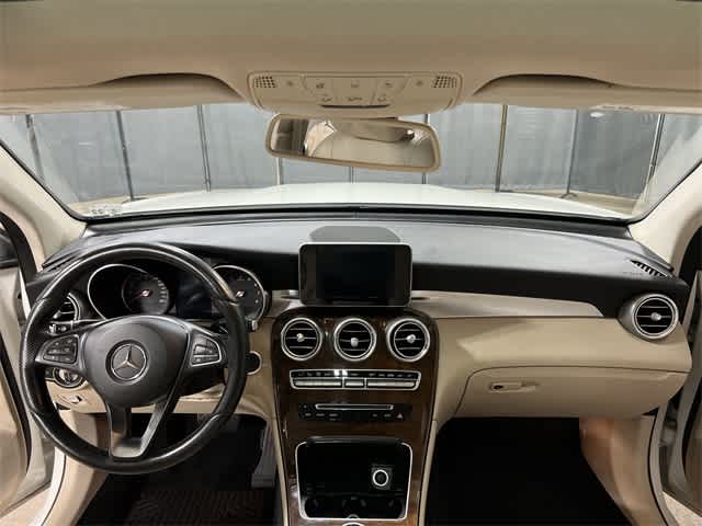 Thumbnail: 2017 Mercedes-Benz GLC - 21