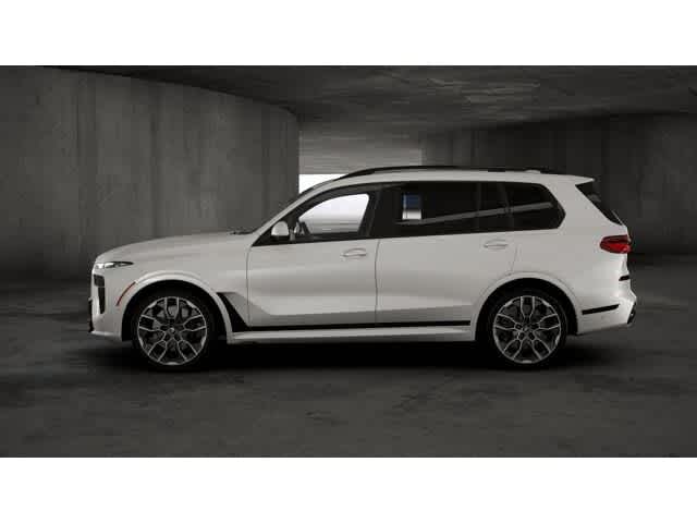 2026 BMW X7 M60i 4