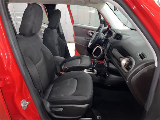 Thumbnail: 2017 Jeep Renegade - 26