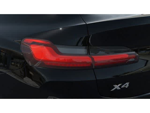 Thumbnail: 2025 BMW X4 - 8