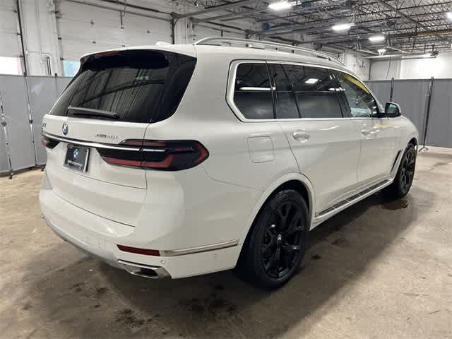 Thumbnail: 2023 BMW X7 - 14
