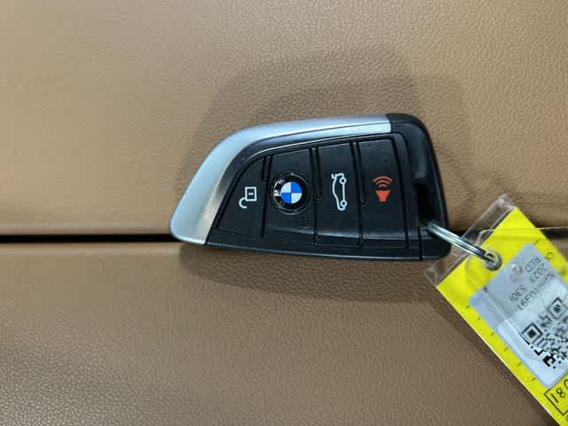 Thumbnail: 2023 BMW 5 Series - 33