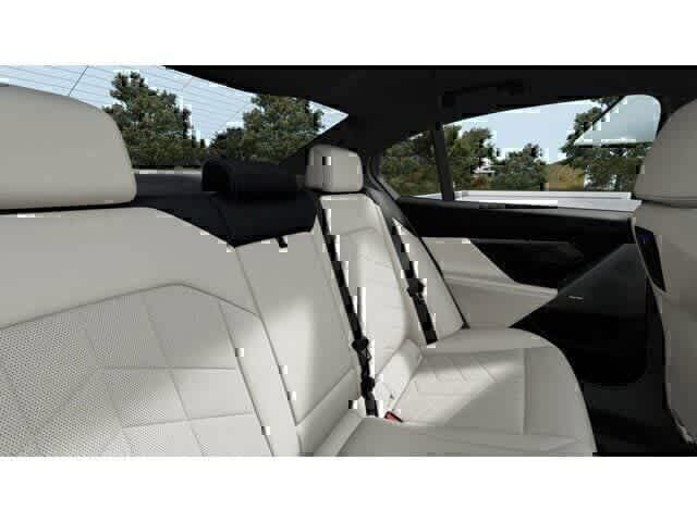 Thumbnail: 2026 BMW 5 Series - 12