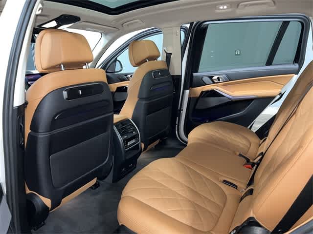 Thumbnail: 2023 BMW X7 - 25