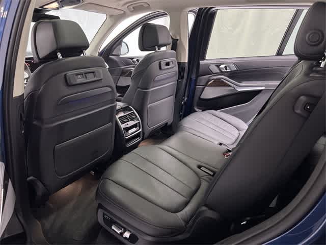 Thumbnail: 2019 BMW X7 - 24