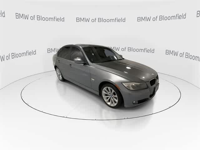Thumbnail: 2011 BMW 3 Series - 2