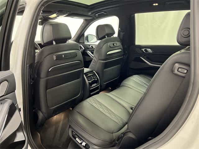 Thumbnail: 2023 BMW X7 - 24