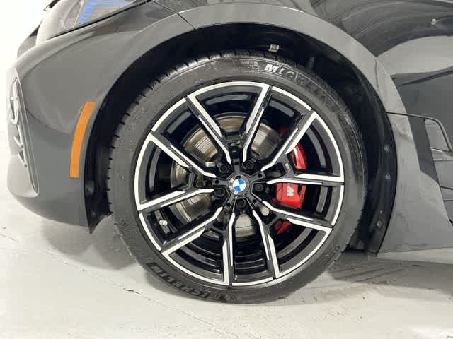 Thumbnail: 2025 BMW i4 - 18
