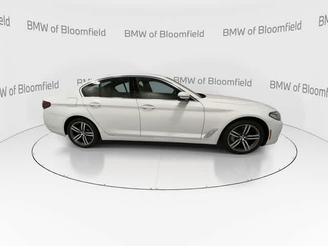 Thumbnail: 2023 BMW 5 Series - 9