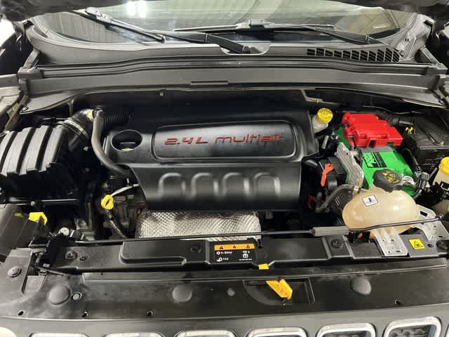 Thumbnail: 2020 Jeep Renegade - 19