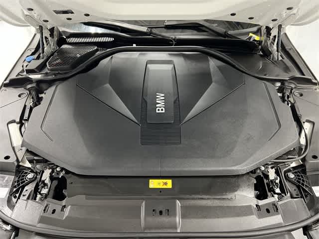 Thumbnail: 2025 BMW i5 - 19