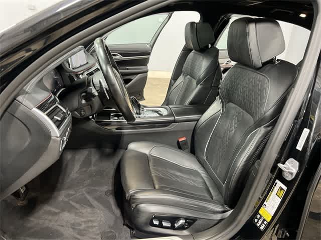 Thumbnail: 2022 BMW 7 Series - 22