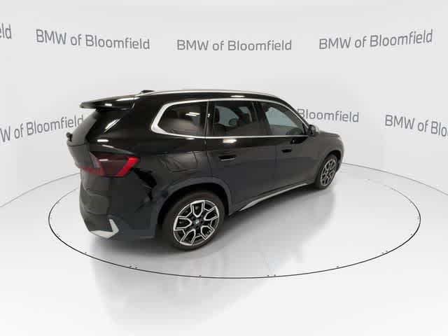 Thumbnail: 2023 BMW X1 - 9