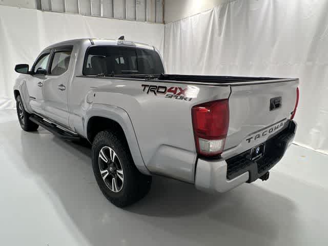 Thumbnail: 2017 Toyota Tacoma - 12