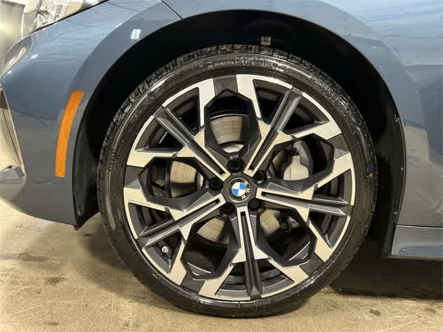 2025 BMW 3 Series 330i xDrive 19