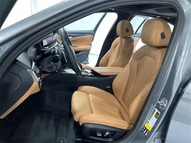 Thumbnail: 2023 BMW 5 Series - 21