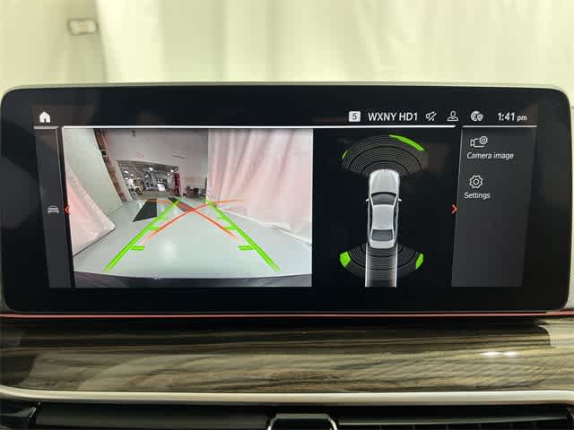 Thumbnail: 2022 BMW 5 Series - 29