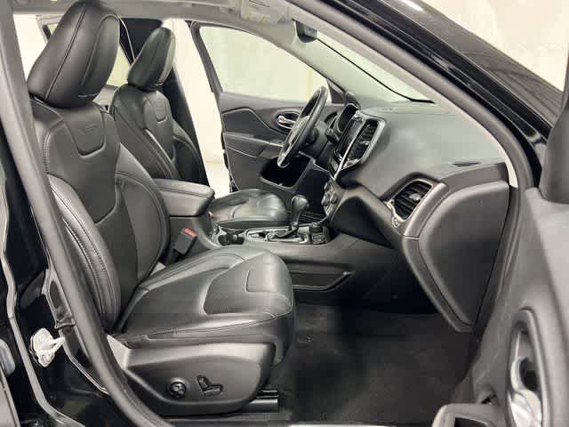 Thumbnail: 2020 Jeep Cherokee - 26