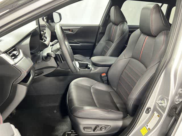 Thumbnail: 2025 Toyota RAV4 - 21