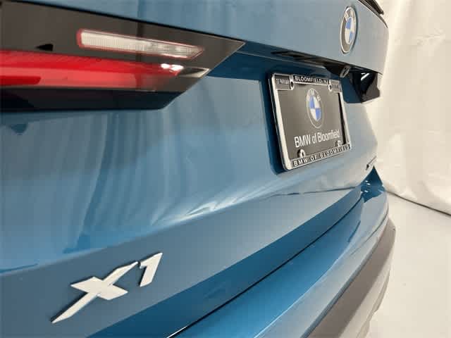 Thumbnail: 2025 BMW X1 - 17