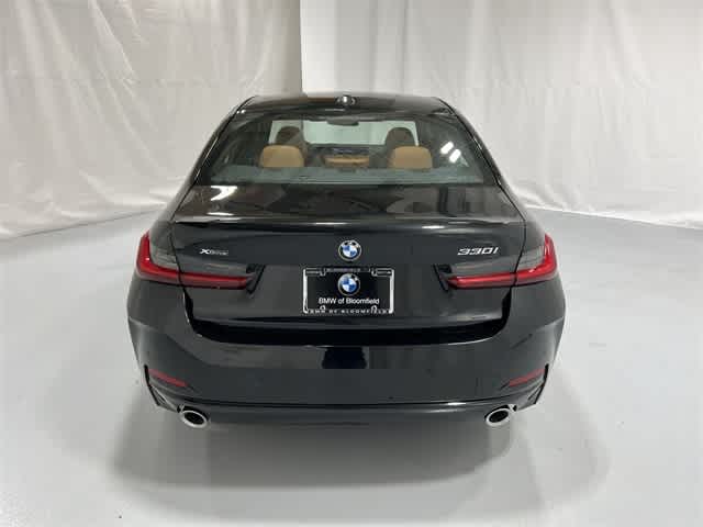 Thumbnail: 2025 BMW 3 Series - 13