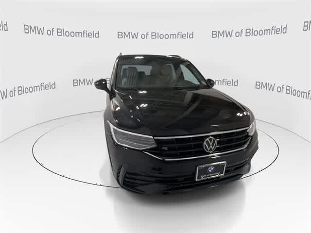 Thumbnail: 2022 Volkswagen Tiguan - 2