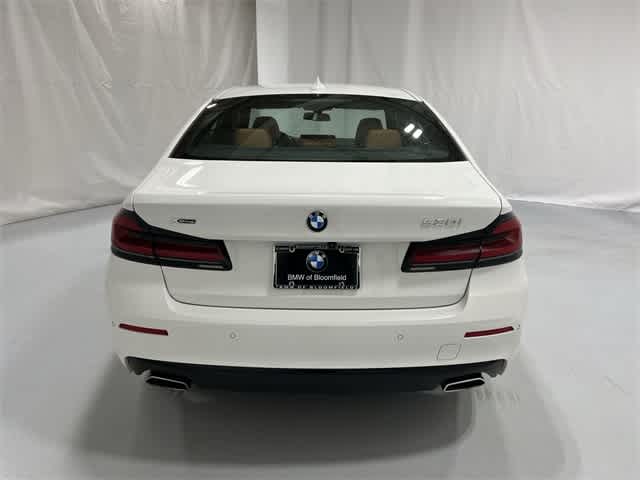 Thumbnail: 2023 BMW 5 Series - 13