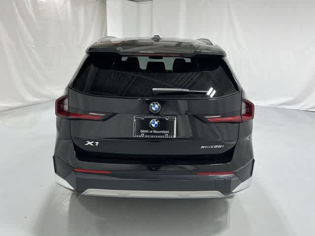 Thumbnail: 2025 BMW X1 - 13