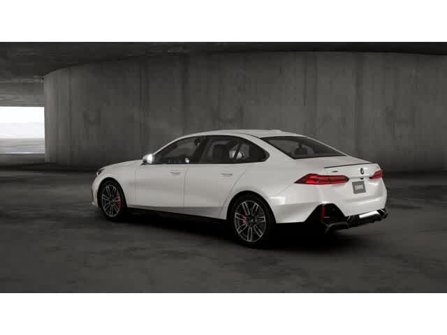 Thumbnail: 2026 BMW 5 Series - 2