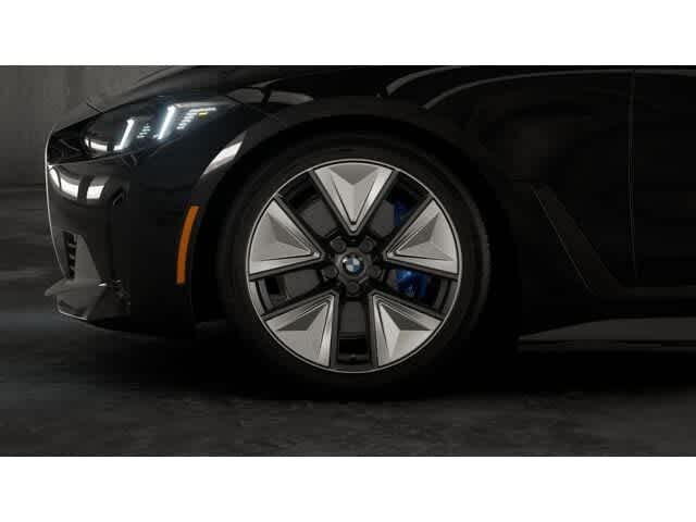 Thumbnail: 2025 BMW i4 - 7