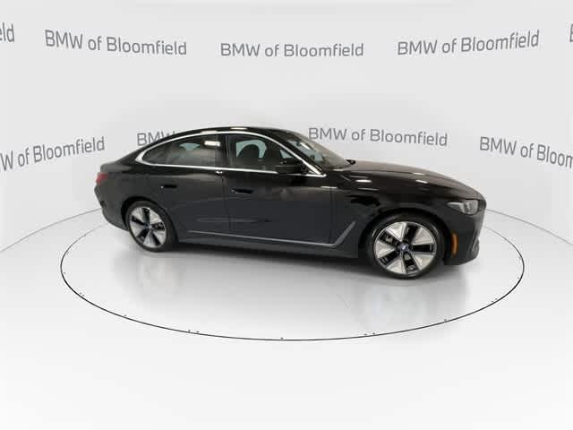 Thumbnail: 2025 BMW i4 - 9