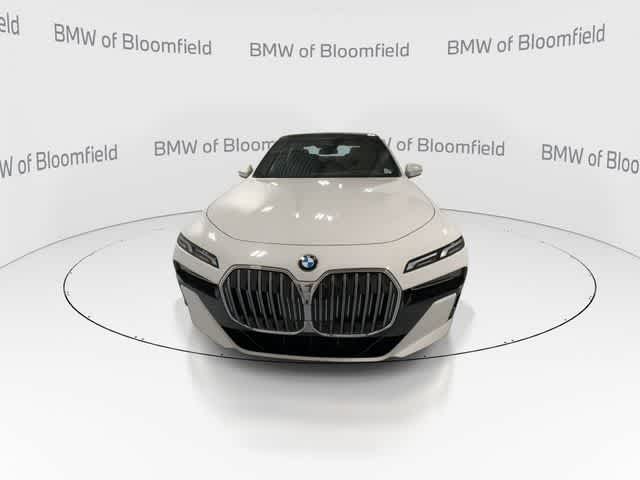 Thumbnail: 2023 BMW 7 Series - 3