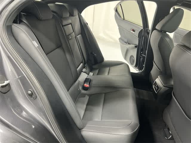 Thumbnail: 2022 Lexus IS - 25