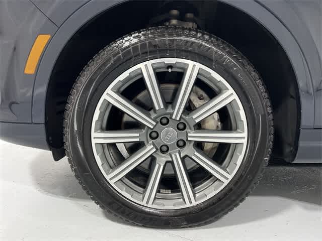 Thumbnail: 2017 Audi Q7 - 17