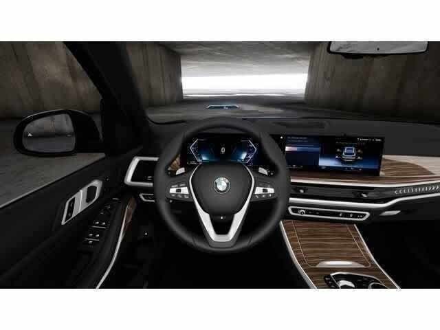 Thumbnail: 2026 BMW X5 - 13
