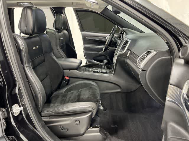 Thumbnail: 2012 Jeep Grand Cherokee - 26