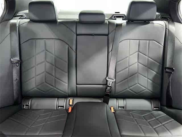 Thumbnail: 2025 BMW 5 Series - 22