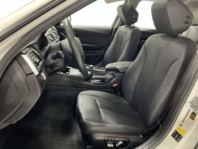 Thumbnail: 2017 BMW 3 Series - 21