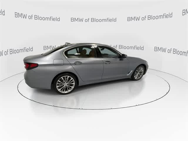Thumbnail: 2023 BMW 5 Series - 8