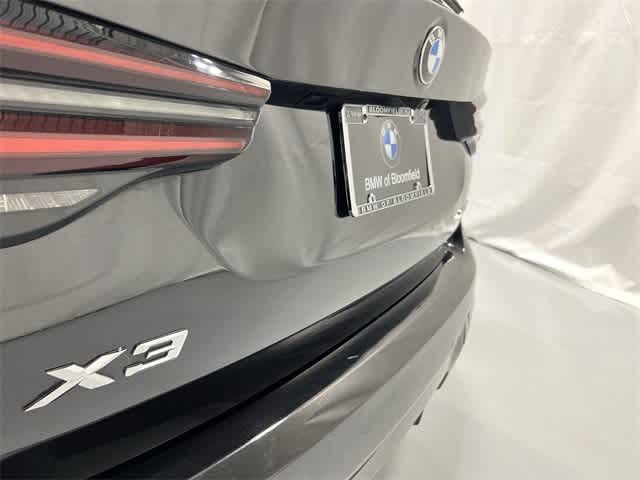 Thumbnail: 2023 BMW X3 - 17