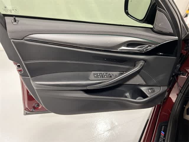 Thumbnail: 2022 BMW M5 - 34