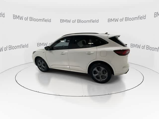 Thumbnail: 2023 Ford Escape - 5