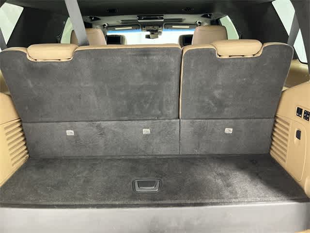 Thumbnail: 2019 Cadillac Escalade - 32