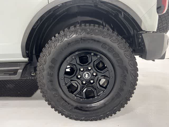 Thumbnail: 2022 Ford Bronco - 19