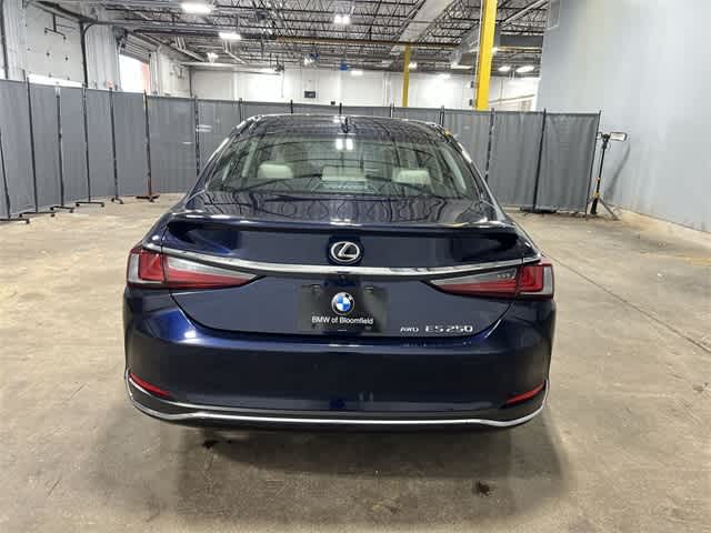 2023 Lexus ES 250 13