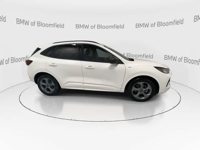 Thumbnail: 2023 Ford Escape - 9