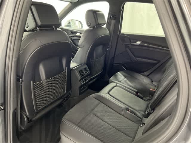 Thumbnail: 2022 Audi SQ5 - 23