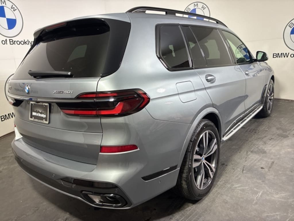 New 2026 BMW X7 xDrive40i SUV
